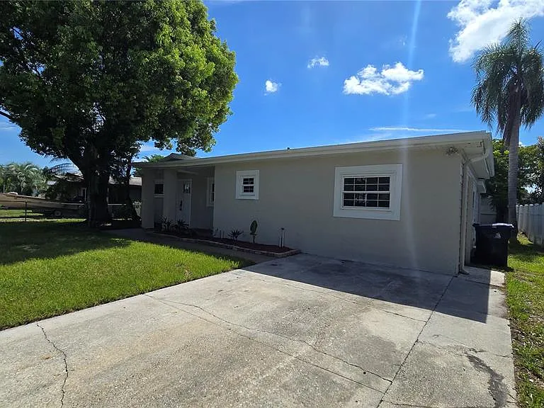 2709 Arc Dr — Photo 1