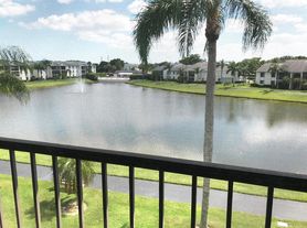 1107 Green Pine Blvd