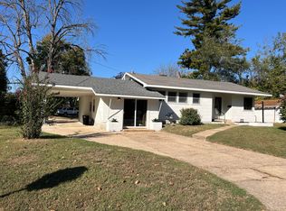 610 Gentry Ave, Ava, MO 65608