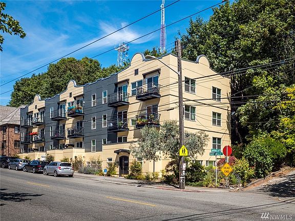 2nd image of 1302 Queen Anne Ave N APT 6