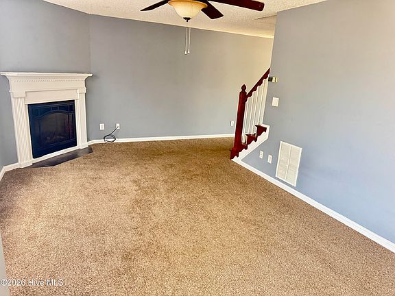 2nd image of 1205 Cross Creek Cir APT B6