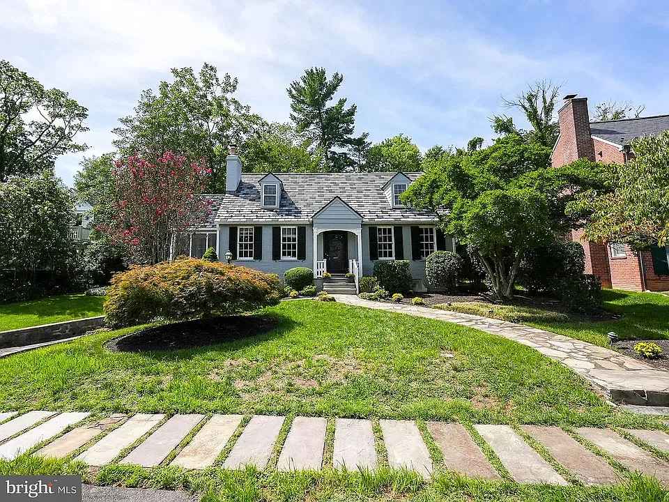 3916 Military Rd