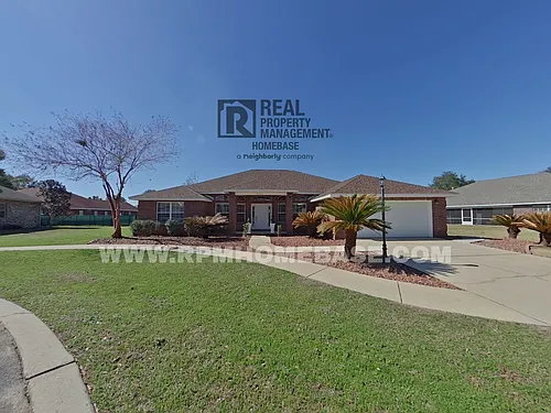 2924 Chantey St Photo 1