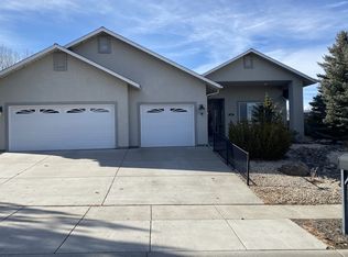 556 Buzzys Ranch Rd, Carson City, NV 89701
