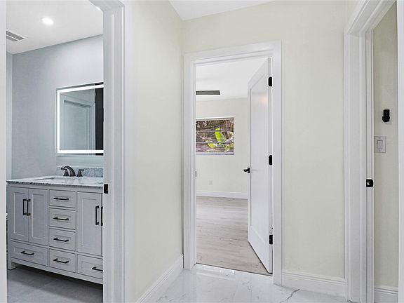 3rd image of 5900 SW 17th Street