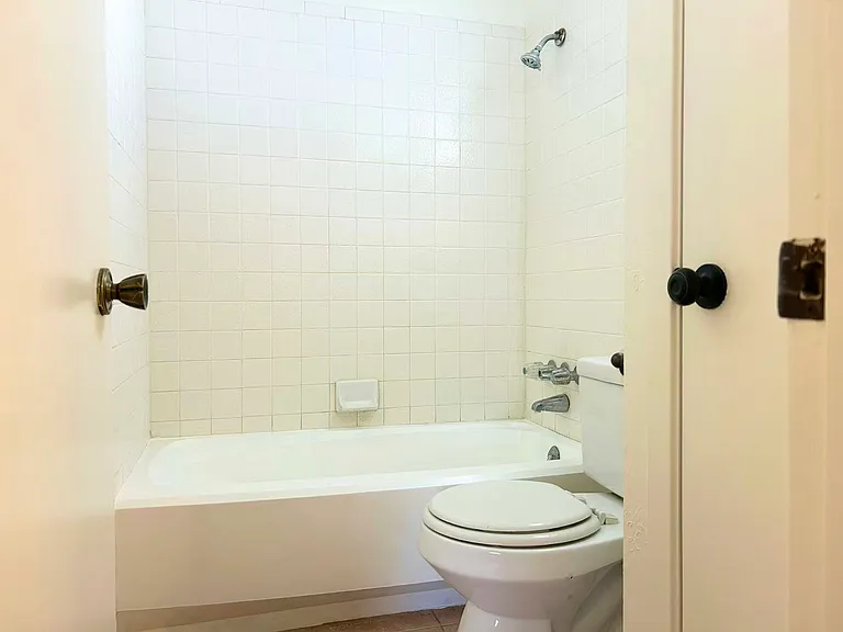11305 Blackmoor Dr — Photo 38