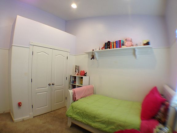 3rd image of 5822 S Duck Pond Ln