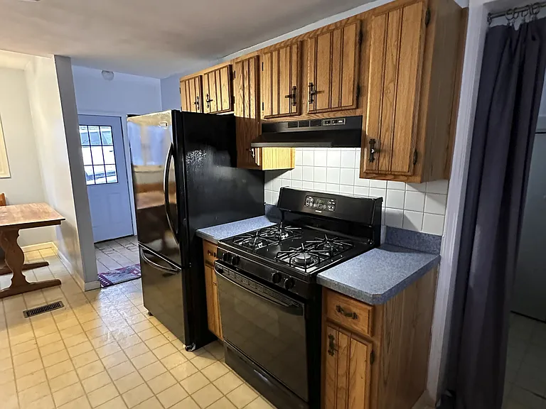 4865 Onondaga Rd — Photo 9
