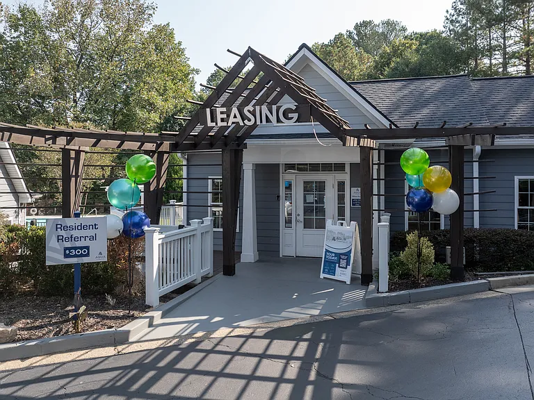 Aqua at Sandy Springs — Photo 25