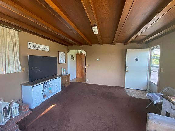 5th image of 1050 Garden Ln