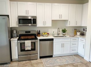 9806 Roundstone Cir, Fort Myers, FL 33967