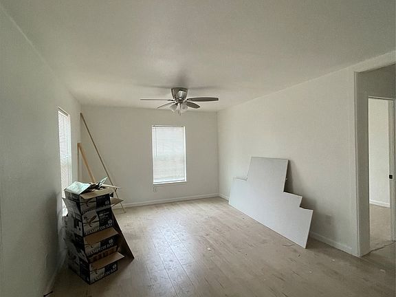 2nd image of 4731 Stokes St