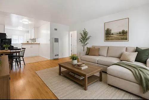 5804 Whitsett Ave #2 Photo 1