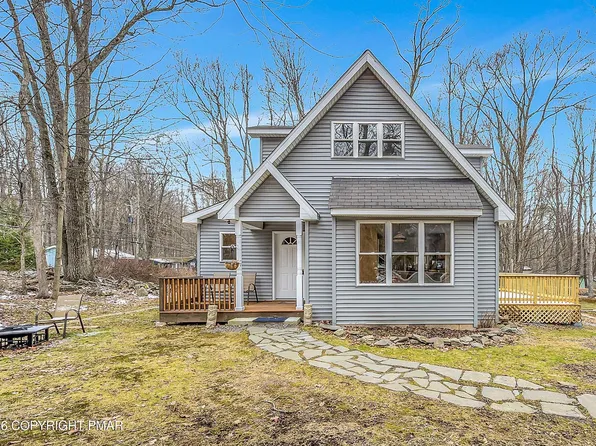 1505 Lake Ln, Pocono Lake, PA 18347
