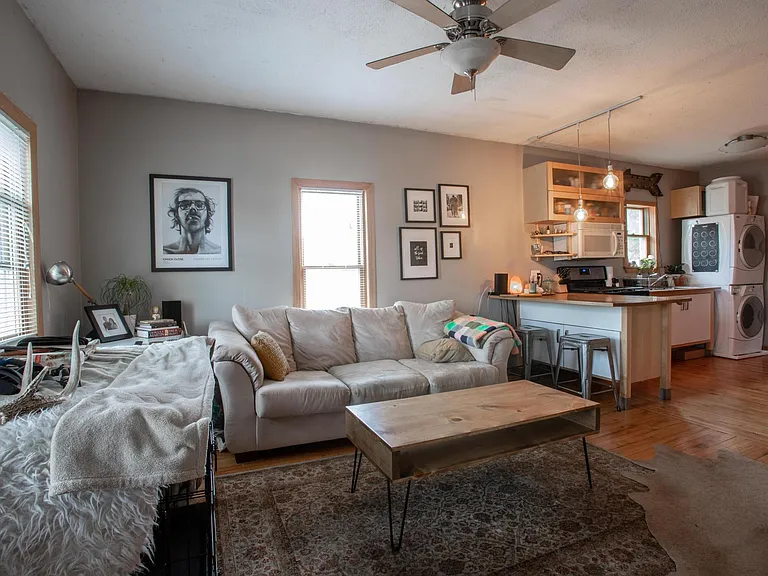 630 Quincy St NE #2 — Photo 3