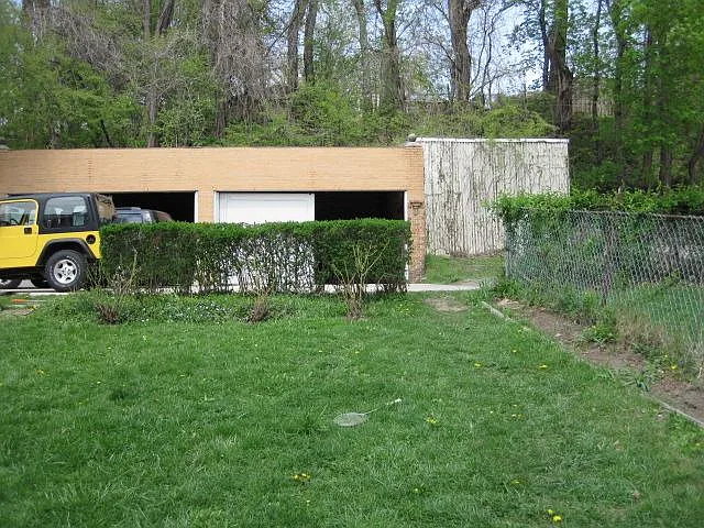 6339 Phillips Ave — Photo 14