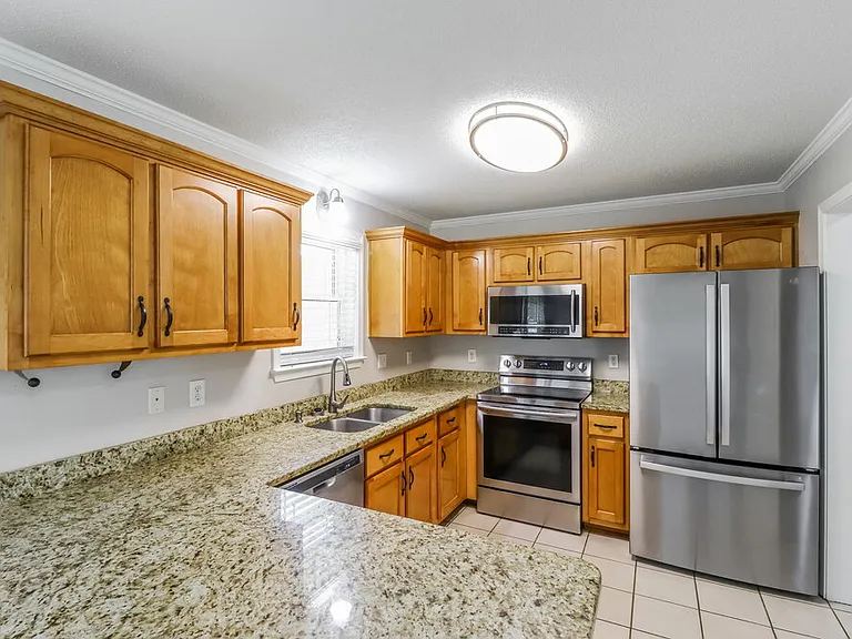 15 Cypress Grove Cv — Photo 8