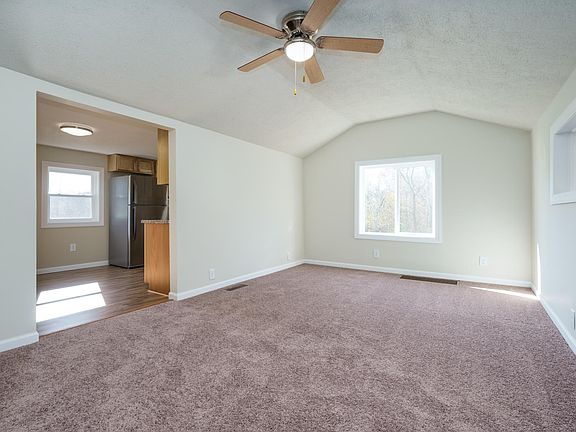 4th image of 1268 Golden Ave