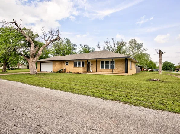 418 Iowa St, Garber, OK 73738