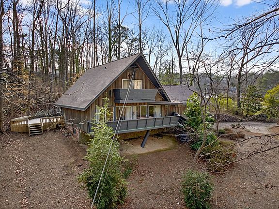 4th image of 1301 Swann Dr