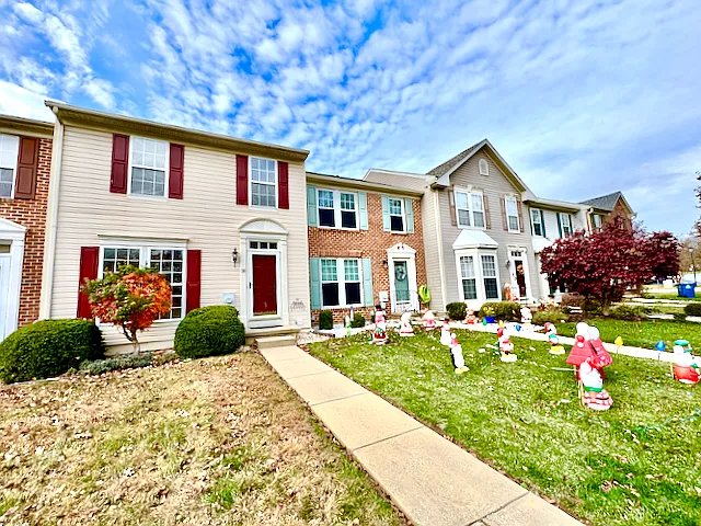 36 Alexis Dr photo 1