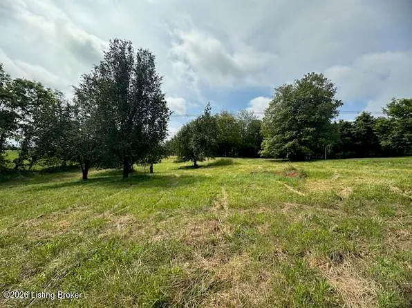 2 Rogersville Rd, Radcliff, KY 40160