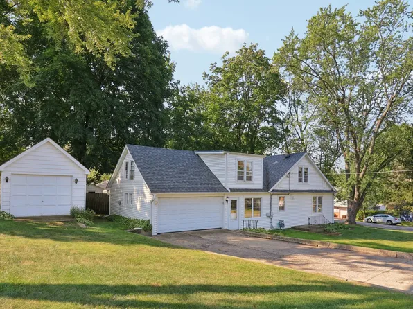 1514 N Freund Ave, McHenry, IL 60050