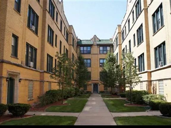 5th image of 2322 N Spaulding Ave #3A