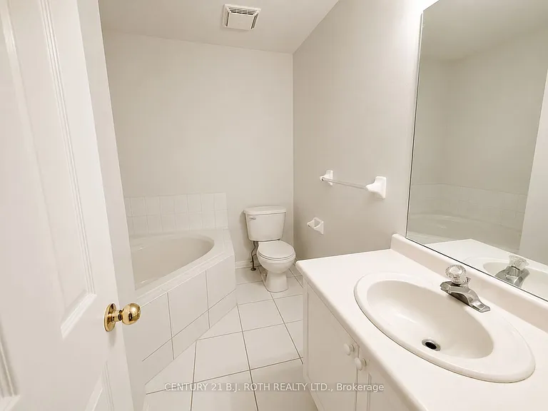 66 Sprucedale Way #66 — Photo 14