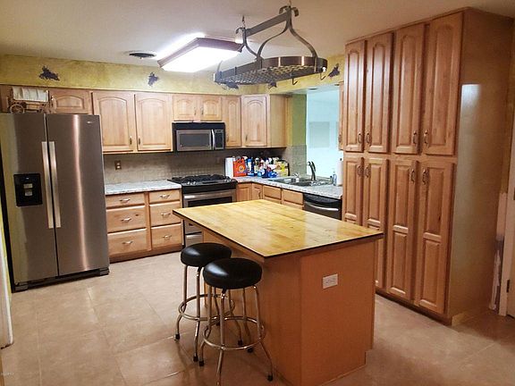2nd image of 2302 W Windrose Dr