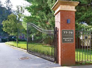 79 Florence St APT 410S, Chestnut Hill, MA 02467