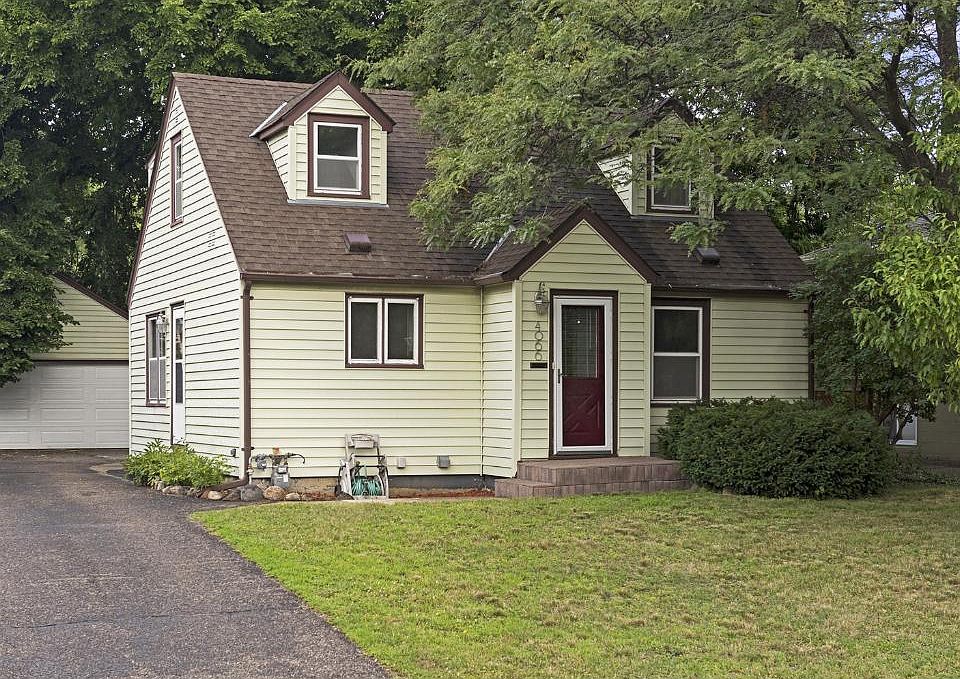 1st image of 4066 Yosemite Ave S