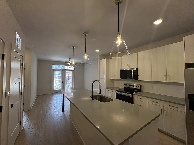 District on the Etowah Apartments — Photo 843