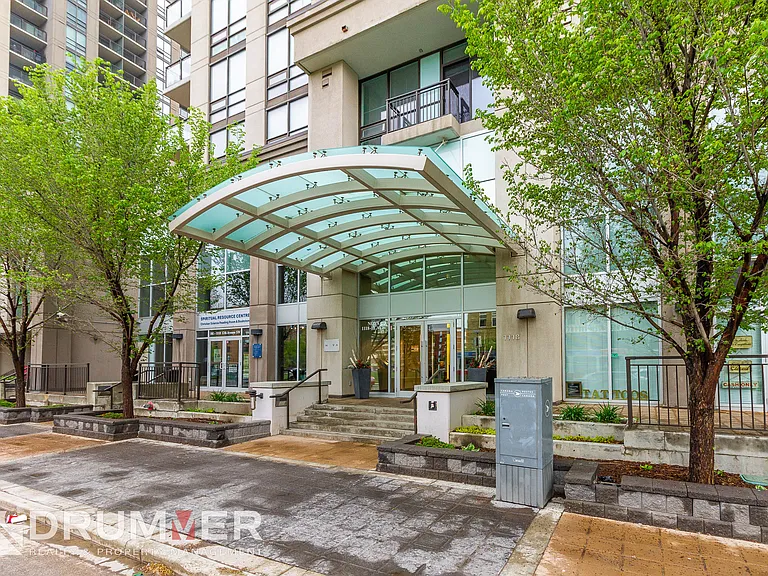 1118 12th Ave SW #1706 — Photo 21