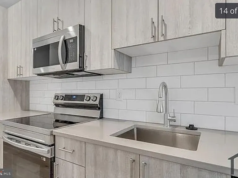 3260 N 13th St #3 — Photo 2