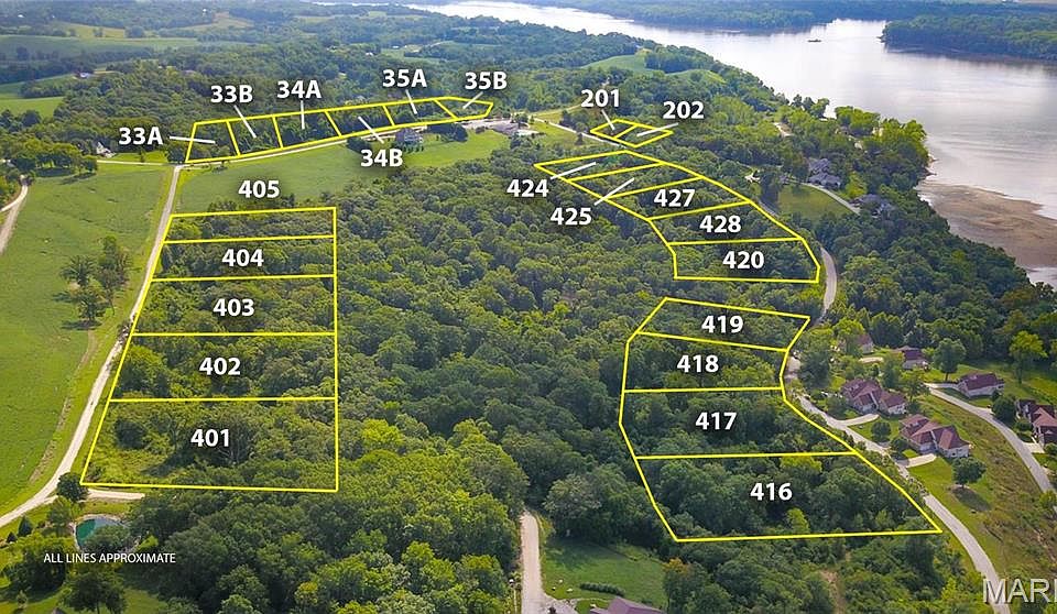 2nd image of 404 Winneberg Rd