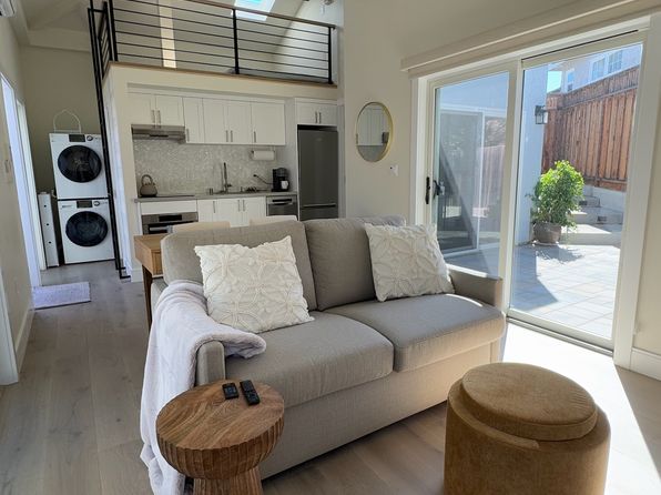 (undisclosed Address)