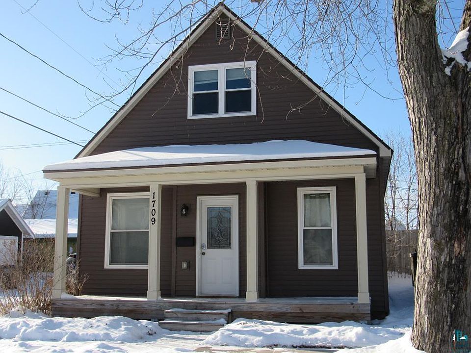 2nd image of 1709 Baxter Ave