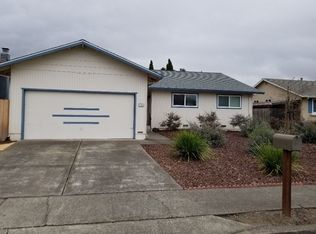 348 Fenwick Dr, Santa Rosa, CA 95401