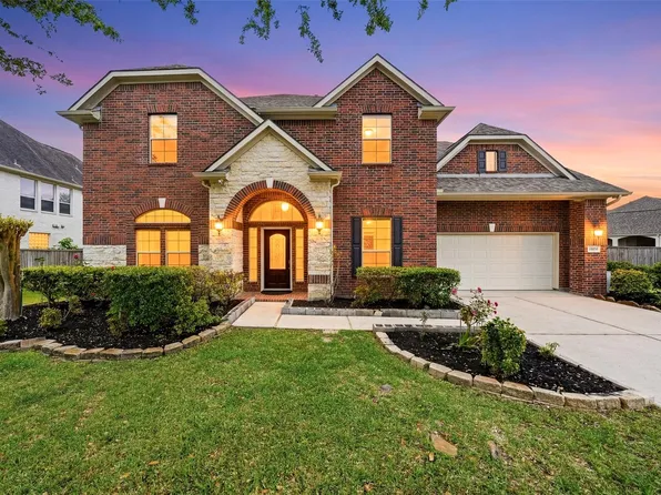 8402 Port Branch Dr, Richmond, TX 77406