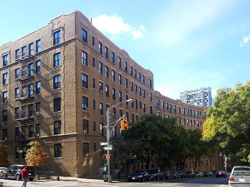 2nd image of 870 W 181st St APT 37