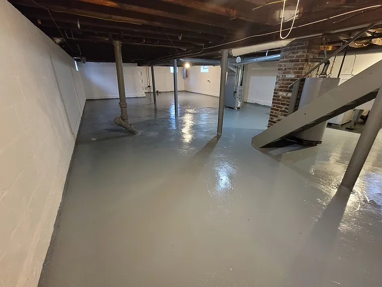 813 W 33rd St — Photo 33