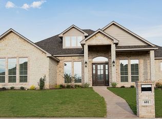 601 Sienna Bend Trl, Mc Gregor, TX 76657