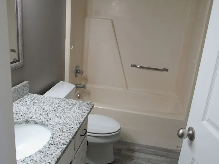 415 Waymack Dr — Photo 14