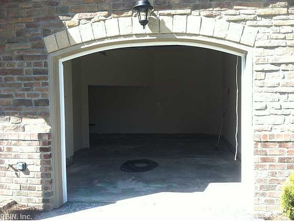 2nd image of 3105 Bridgewater Dr