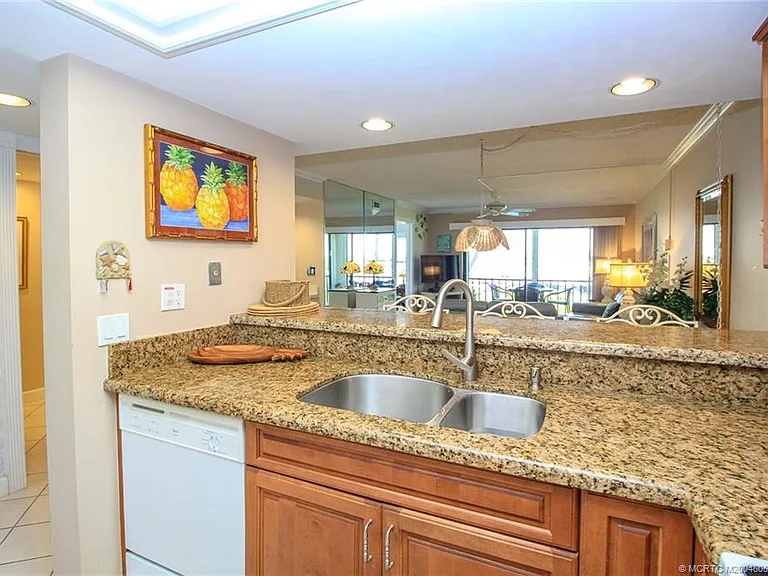 350 NE Edgewater Dr #202 — Photo 12