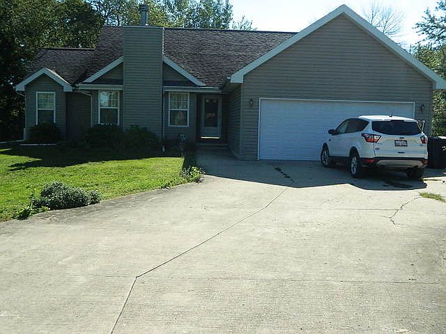 1st image of 121 Prairie Dr