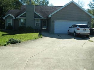 121 Prairie Dr, Essex, IL 60935