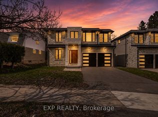 363 Penn Ave, Newmarket, ON L3Y2S7