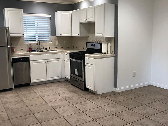 4th image of 5316 Alhama Dr